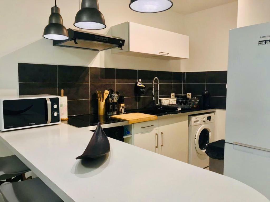 Appartement Au Bord De Mer 르 물레 외부 사진